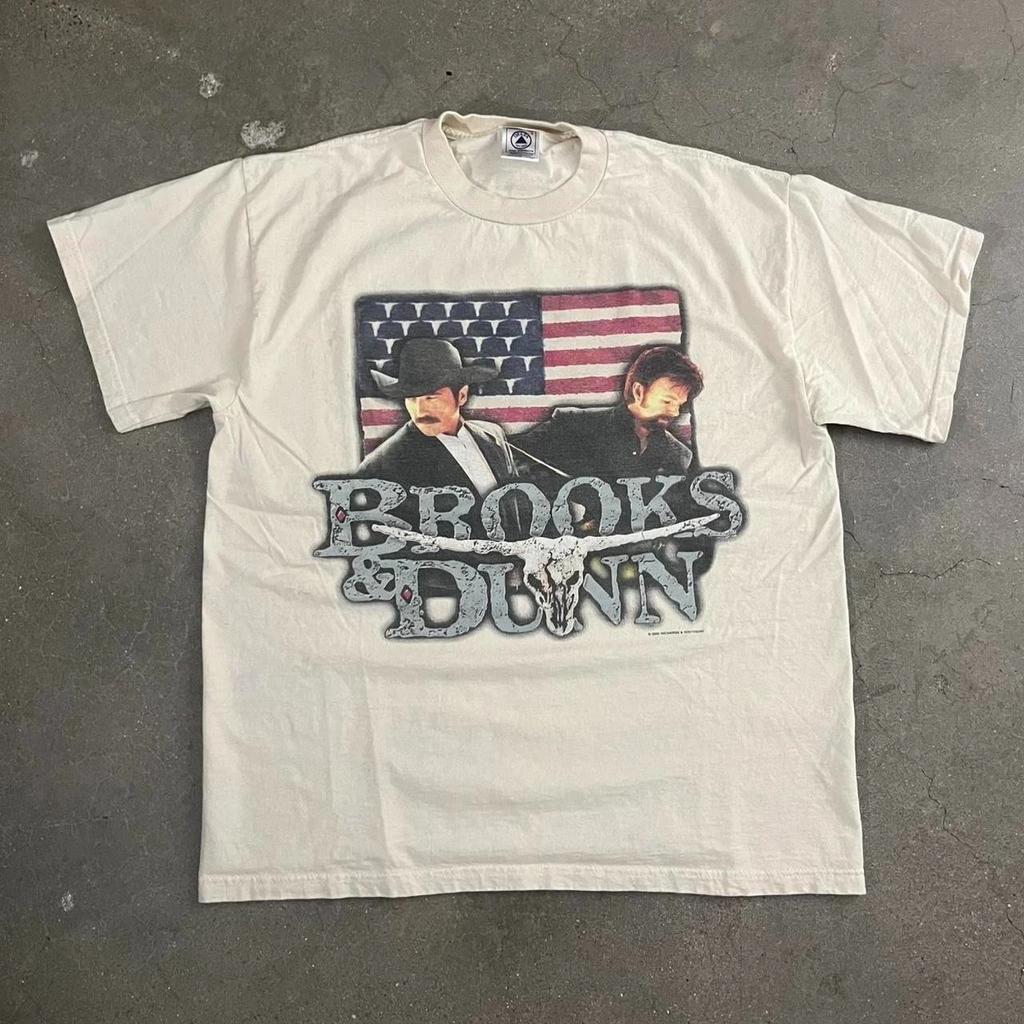 Brooks. Dunn.n Neon Circus Tour Shirt.