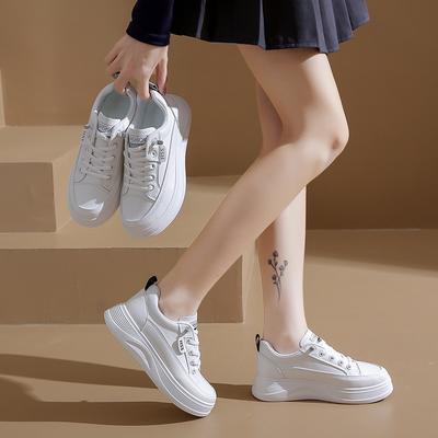 Petites chaussures blanches automne pour enfants nouvelles étudiantes tendance loisirs polyvalentes chaussures pour femmes vente aux enchères de rue