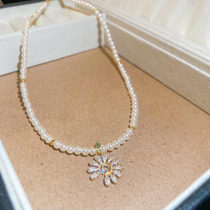 K Real Gold Electroplated Zircon Flower Pendant Pearl Necklace Design Sensen Collarbone Chain Sweet Fashion Neck Chain