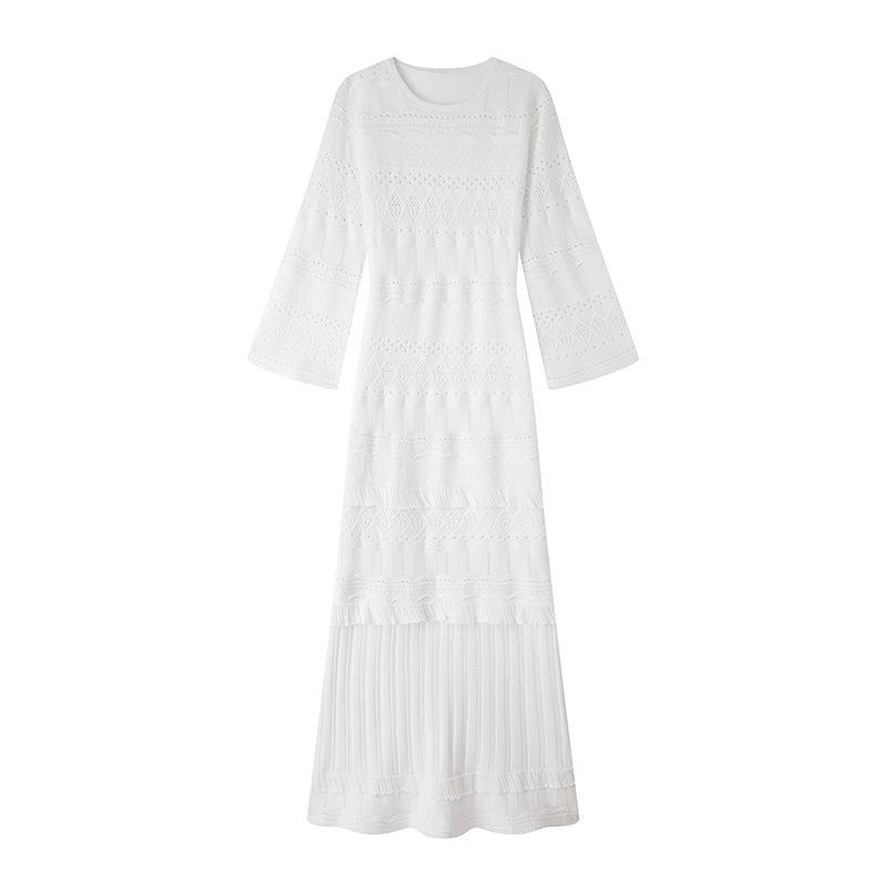 Spring and Autumn New Elegant Lady Black Crew Neck Long Sleeve Hollow Beach Knitted Sweater Dress Women's Fashion