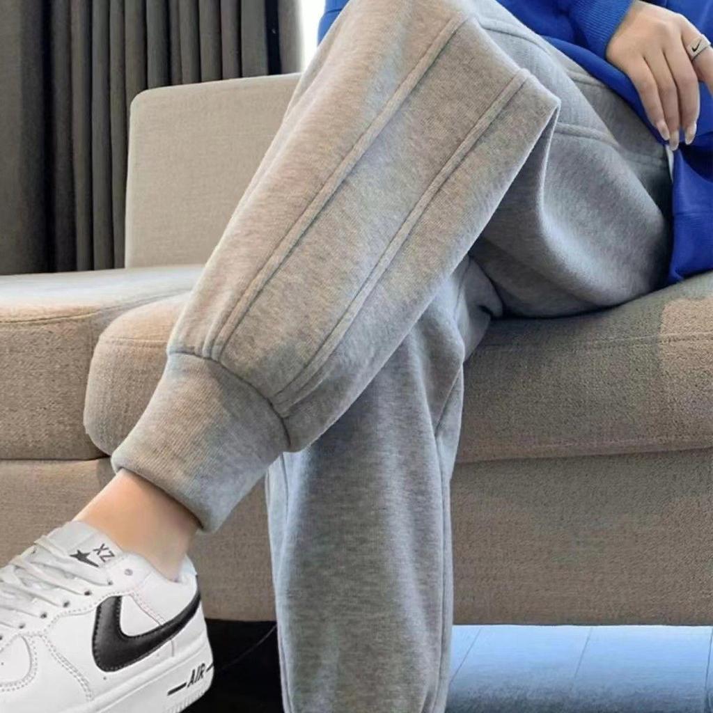Stilvolle Damen-Baumwoll-Jogginghose mit Samtfutter - Lockerer Schnitt, Figurschmeichelnd, Mit Bündchen und Verdickt für Frühling, Herbst und Winter.