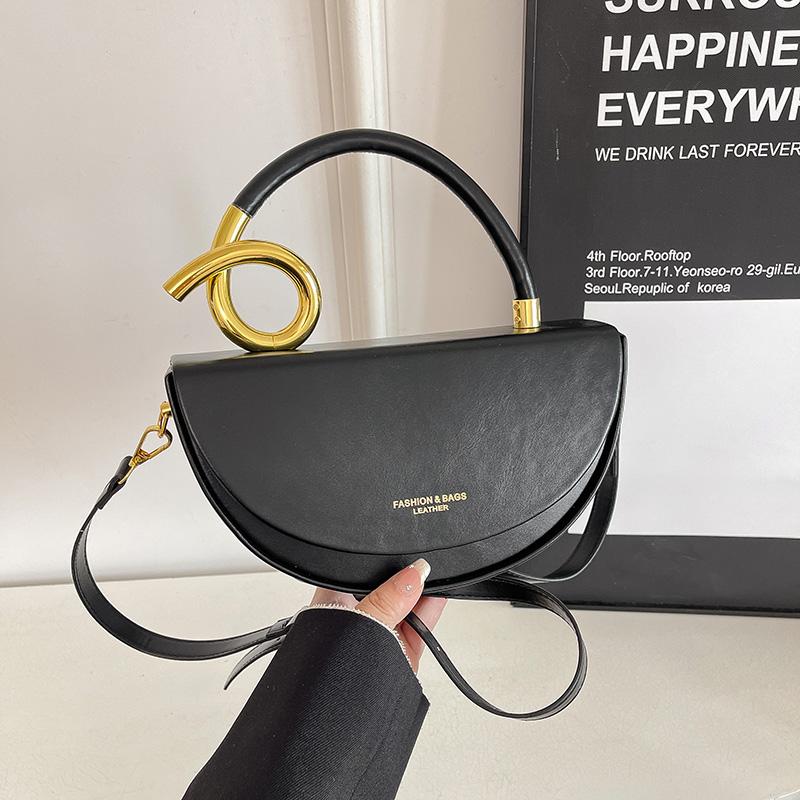 European American Retro Shoulder Bag Fashi Design Crossbody Bag Elegant Light Luxury Handbag Solid Color Versatile Casual Bags