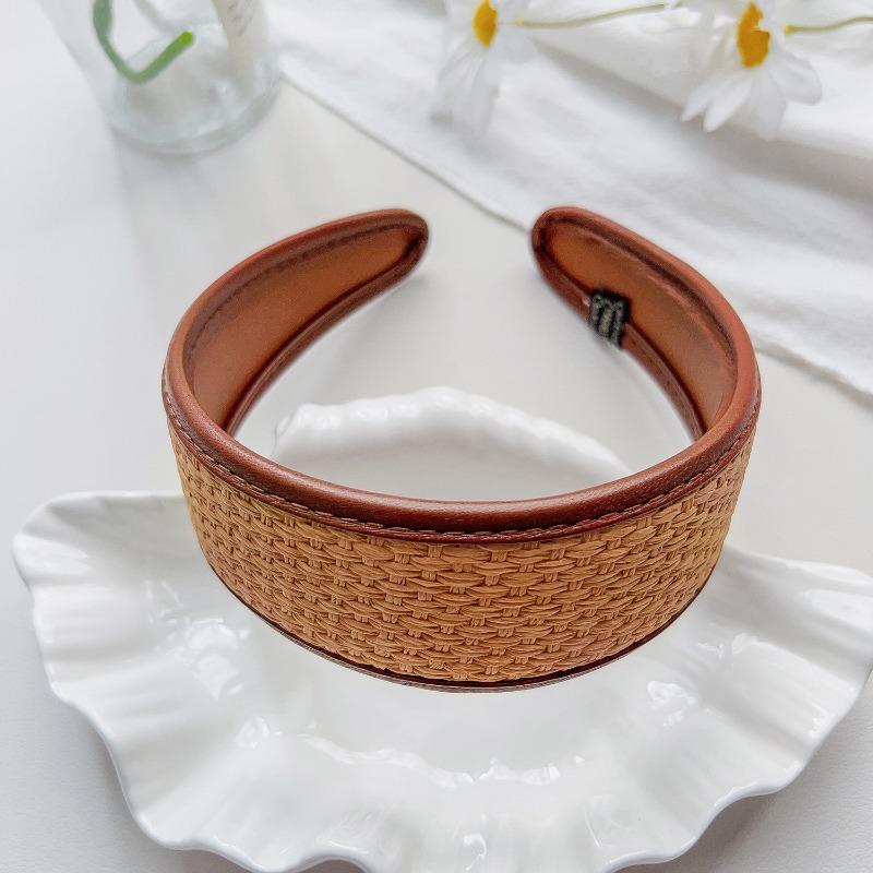 Breiter Leder-Stirnband Modisches Stirnband Hoher Oberdruck Haaraccessoire Haarspange