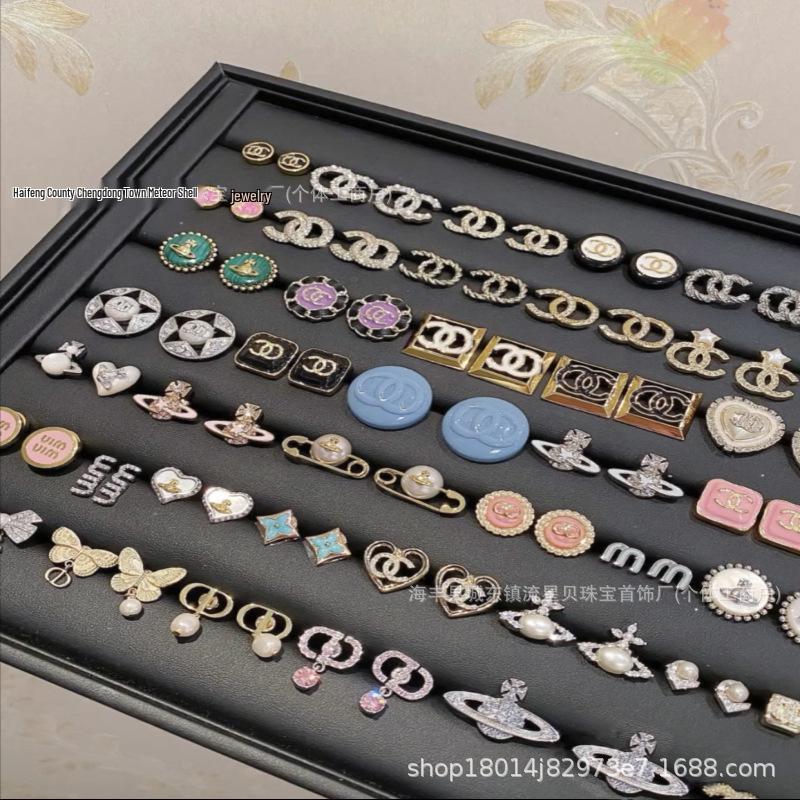 Xiangjia Xiangnainai Doppel C Inlay Perlen Diamant Ohrstecker - Schicker & Eleganter Stil für Damen