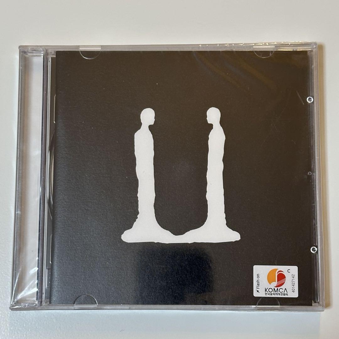 

[USED] GDRAGON Ubermensch Album Trading Card (White)