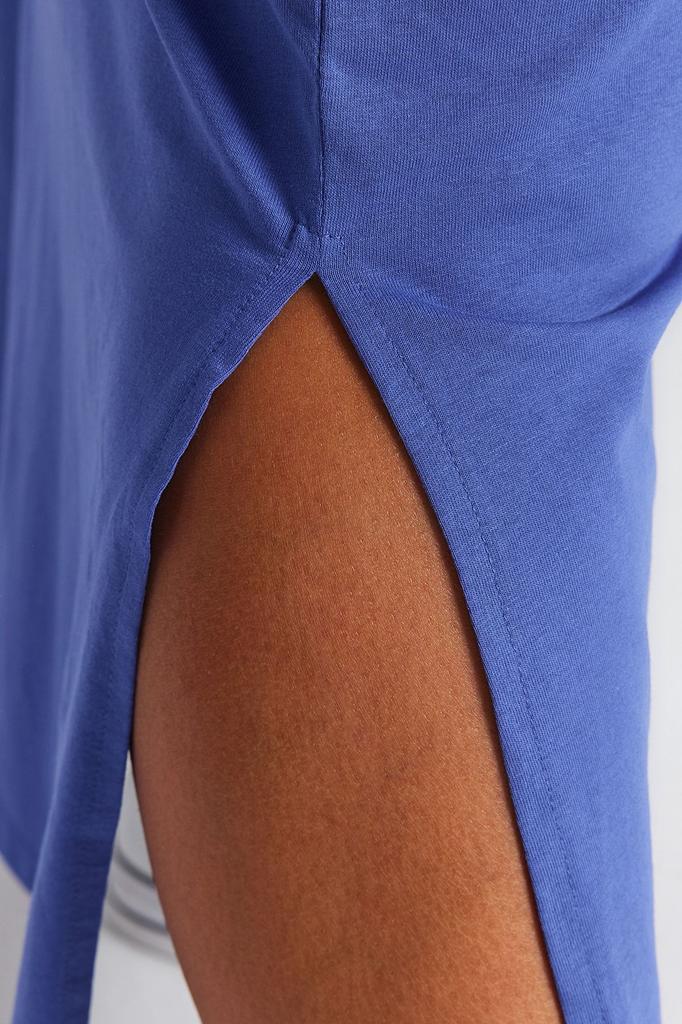 Women's Style Plus Size Fuchsia Shift Crew Neck Slit Knitted Dress