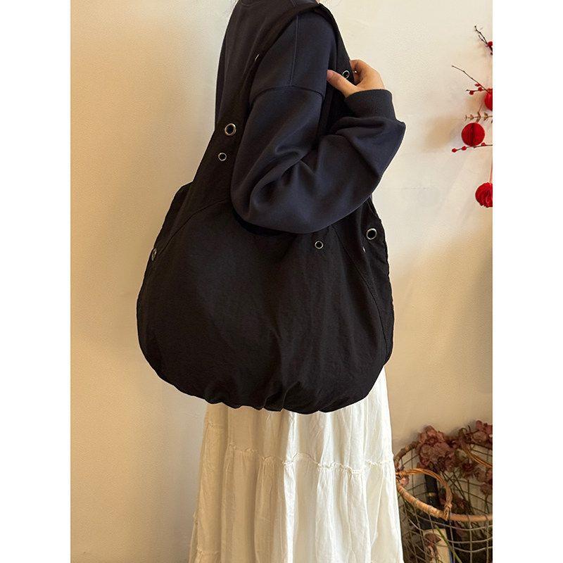 Single-shoulder Bag - Large Capacity, Lightweight, Portable Tote Bag for Women, Simple Commuter Bag