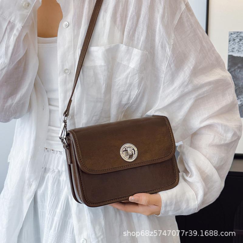 Collegiate Style Retro Crossbody Bag Women's 2025 New Commuter Bag Literary and Casual Large-capacity Shoulder Bag Small Square Bag