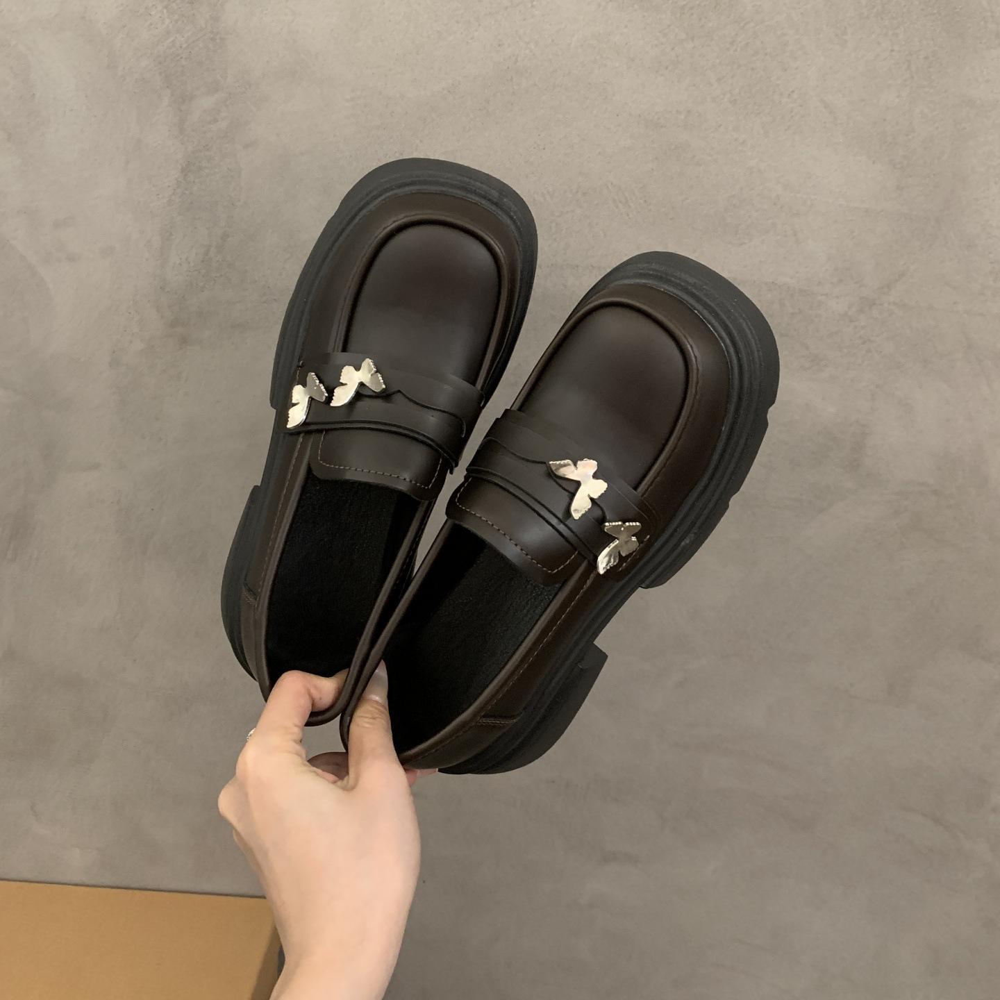 

Женские лоферы на платформе-маффин, новинка весны 2025 года, толстый каблук, британский стиль, ретро, маленькие кожаные туфли jk 40 коричневый