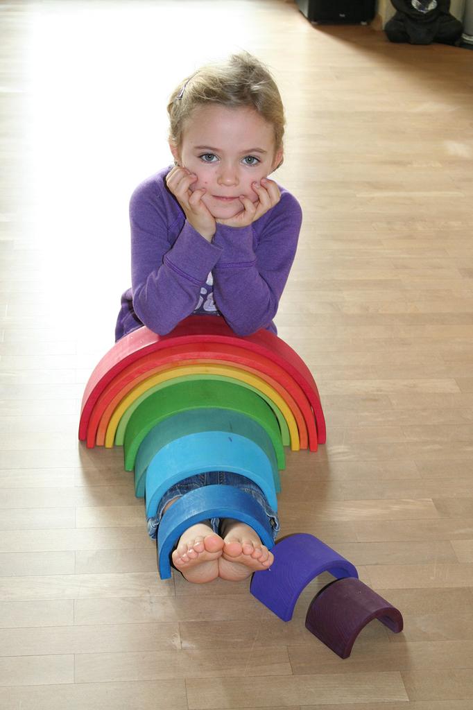 Grimms Regenbogen-Tunnel, Extragroß, 18 cm hoch x 38 cm breit x 7 cm tief, Pädagogisches Baustein-Set für Heimdekoration und Rollenspiele