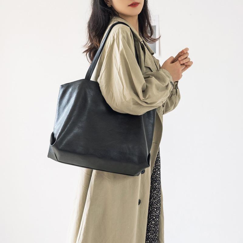 Soft leather texture bag women's large-capacity new messenger bag female versatile student tote shoulder