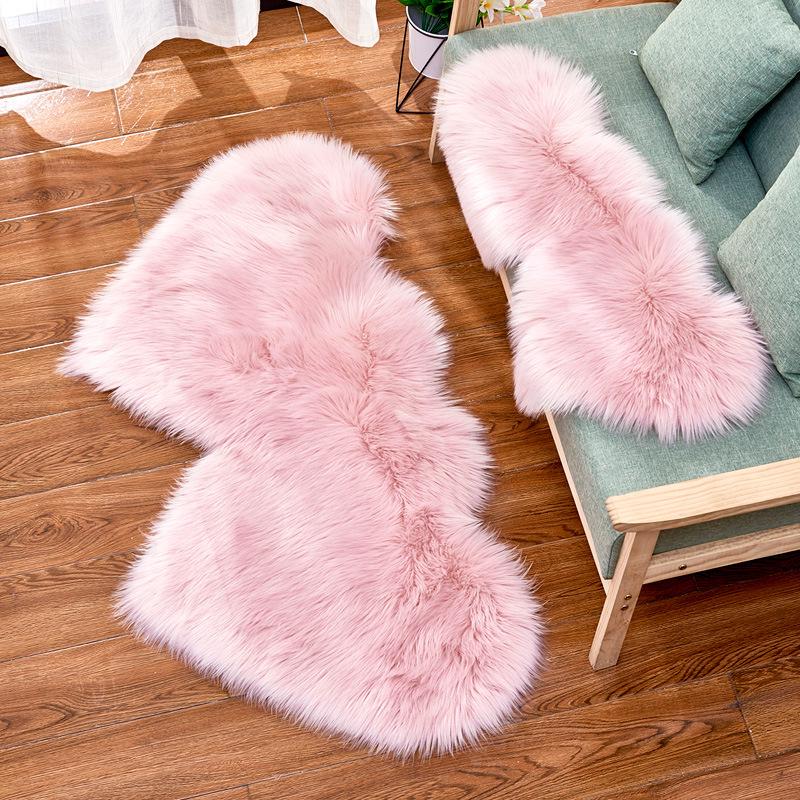2024 Cute Heart Plush Carpet: European Style Floor Mat & Sofa Cushion