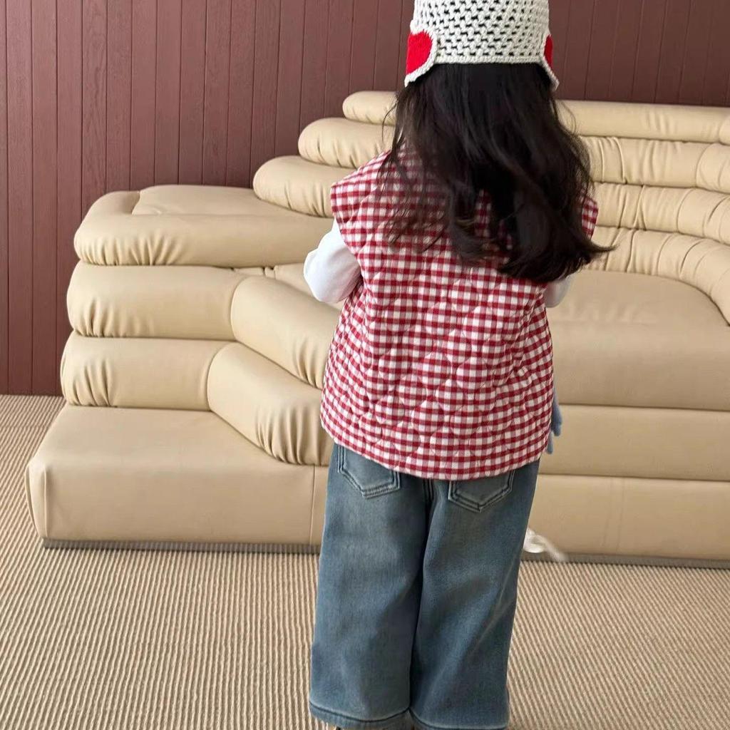 Girls' Trendy Plaid Padded Vest: Warm Korean-Style Stand Collar Outerwear for Autumn/Winter 2025