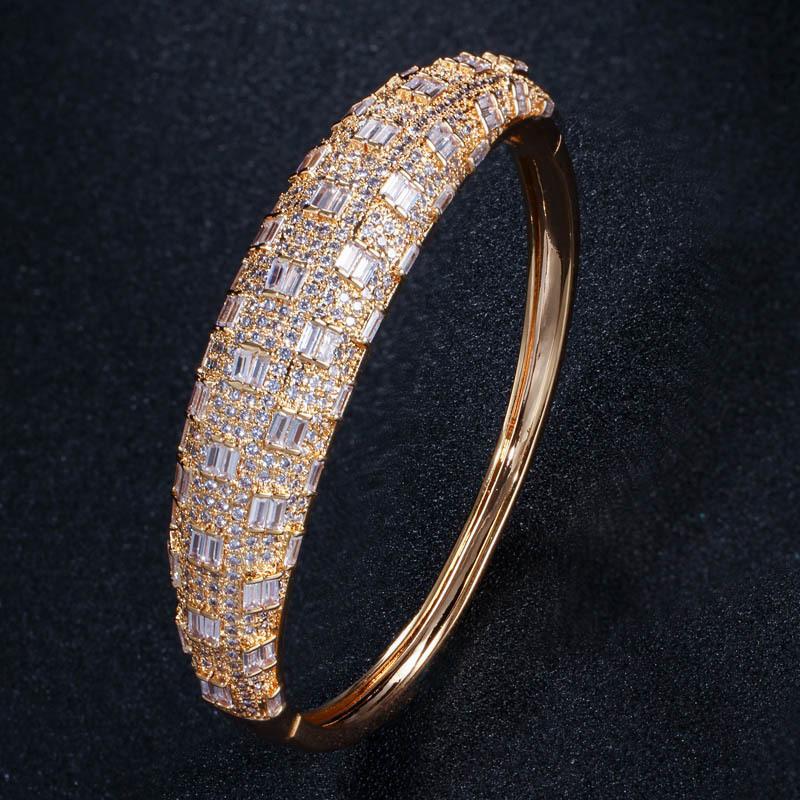 S0141 Einfaches personalisiertes Windarmband Exquisites Voll-Zirkon-Snap-Armband in Halbkreisform