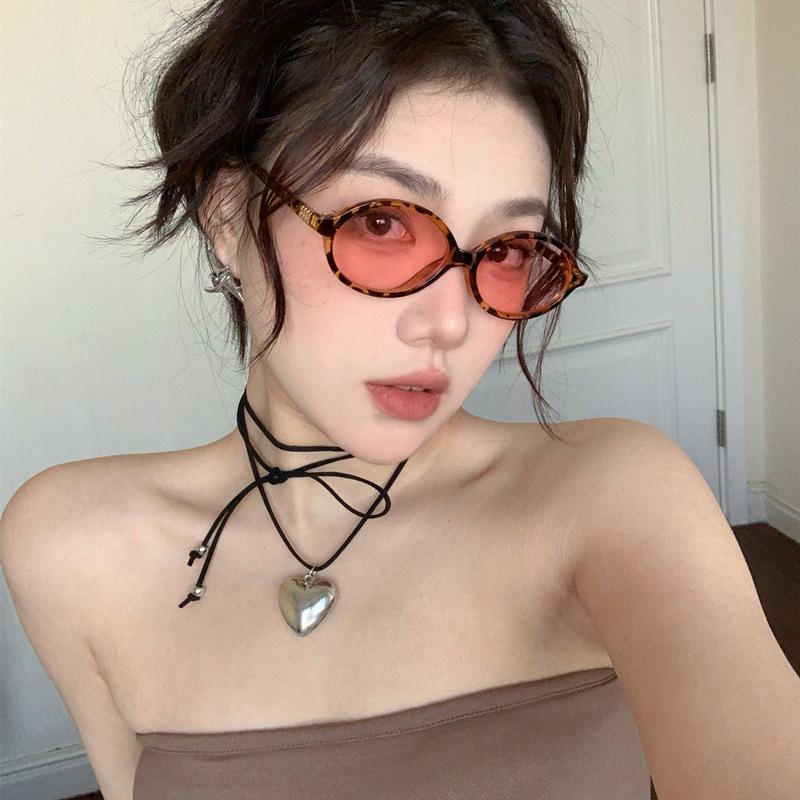 Nerd-Brille Farbe Ovaler Rahmen Antik Retro Kann mit Kurzsichtigkeit Schlichtes Gesicht Blaulichtschutz kombiniert werden