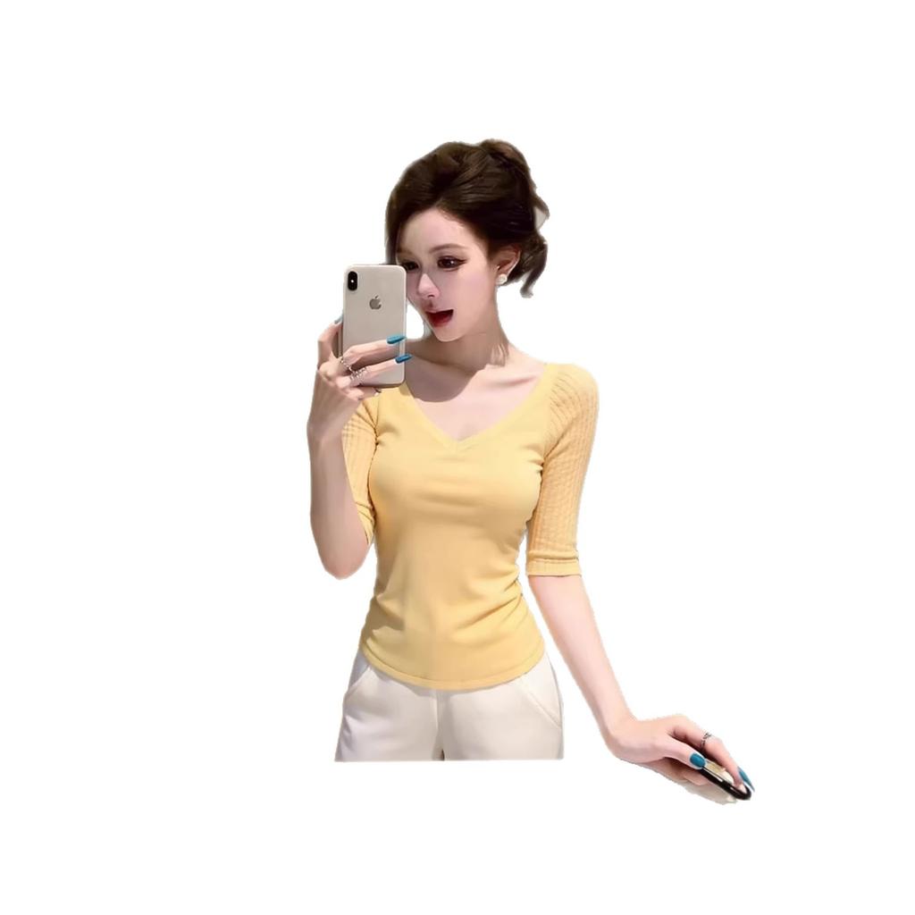 Gentle wind v-neck medium-sleeved t-shirt women's spring new yellow slim-fitting waist and thin temperament bottoming shirt top