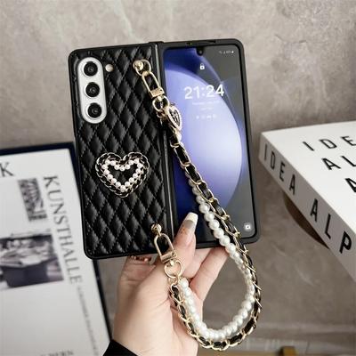PU Läder Love Pearl Armband Armband Fodral för Samsung Galaxy Z Fold 3 4 5 Flip 3 4 5 Cover Z Fold 5 4 3 fold5 fold4 fold3 Fodral