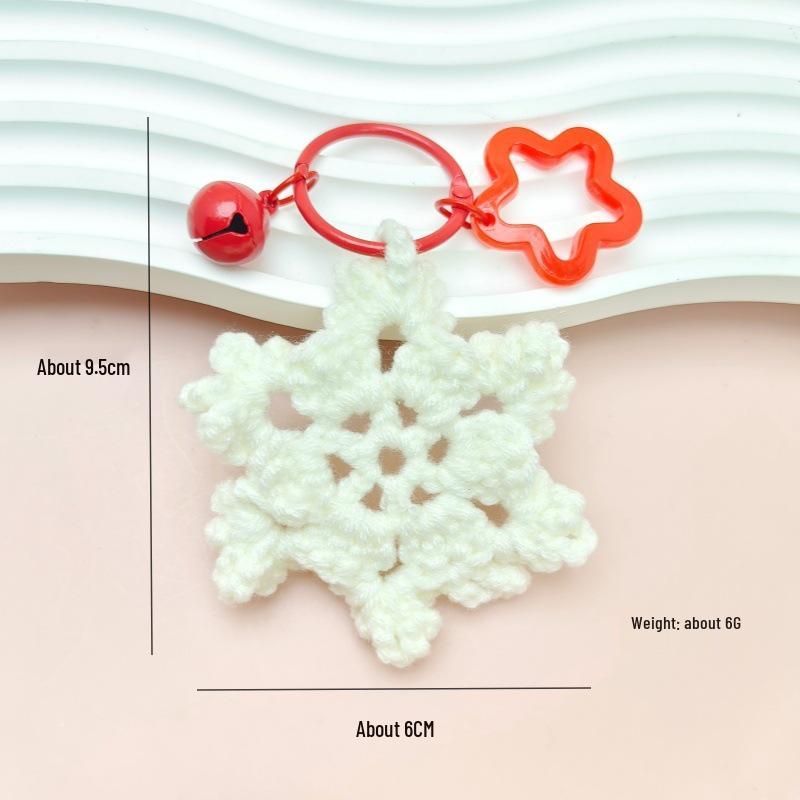 Handmade Crochet Christmas Keychain Pendant – Cute Bag Decoration & Small Gift