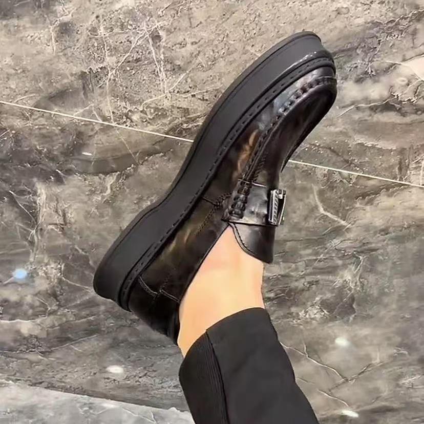 Men's Shoes 2025 New Leather Business Dress Shoes Fashion Casual Shoes One Pedal Loafers Versatile Doudou Shoes