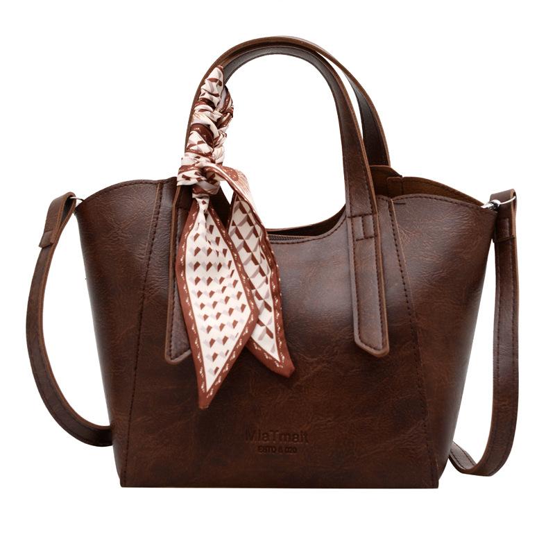 Korean Portable Bucket Bag 2025 New High-end Temperament Women's Shoulder Messenger Bag Fashionable and Simple Tote Bag
