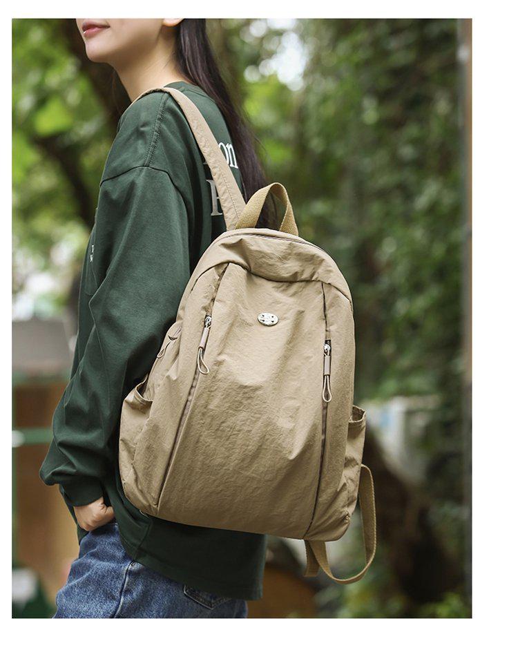 Dámský ultralehký voděodolný nylonový cestovní batoh - Všestranný a barevný