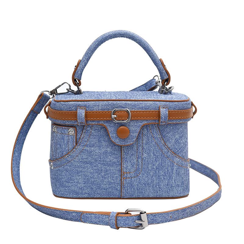 Trendy Korean version of fashionable denim texture hand-carried box bag, personalized versatile niche design messenger bag woman