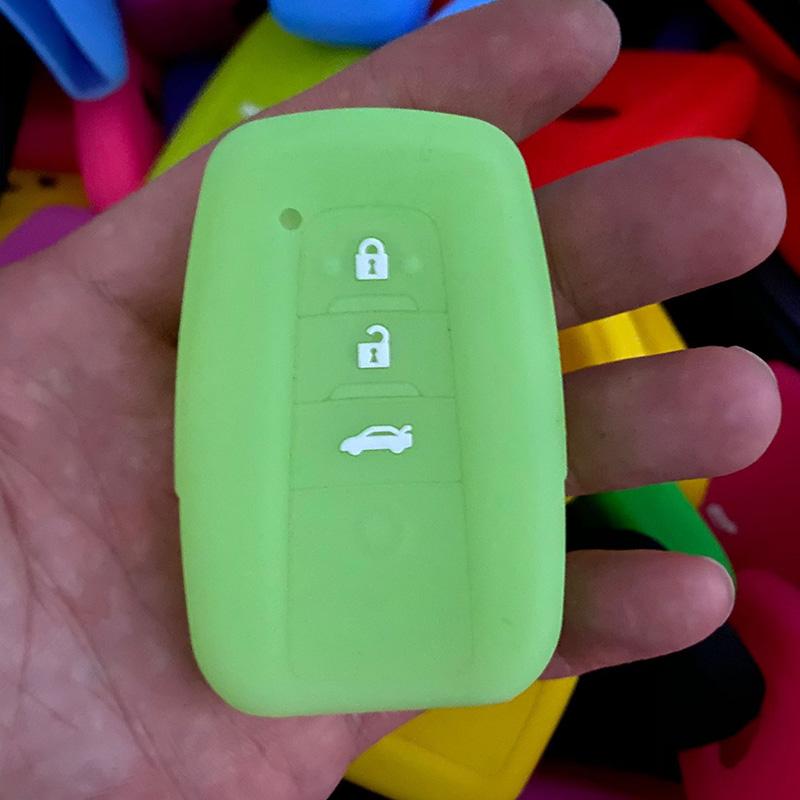 Silicone Car Key Cover Case For Toyota Corolla Rav4 Camry 70 CHR Prado 150 Highlander Key Holder Accessories Fob 2019 2020 2021
