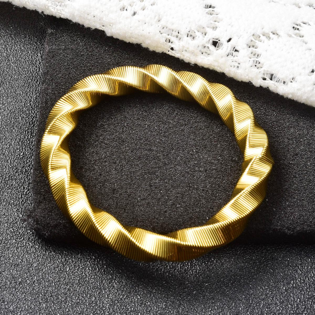Design Niche Spring Bracelet 18K Gold Stretchable Bracelet Premium Elastic Versatile Bracelet 2026 18CM золотой