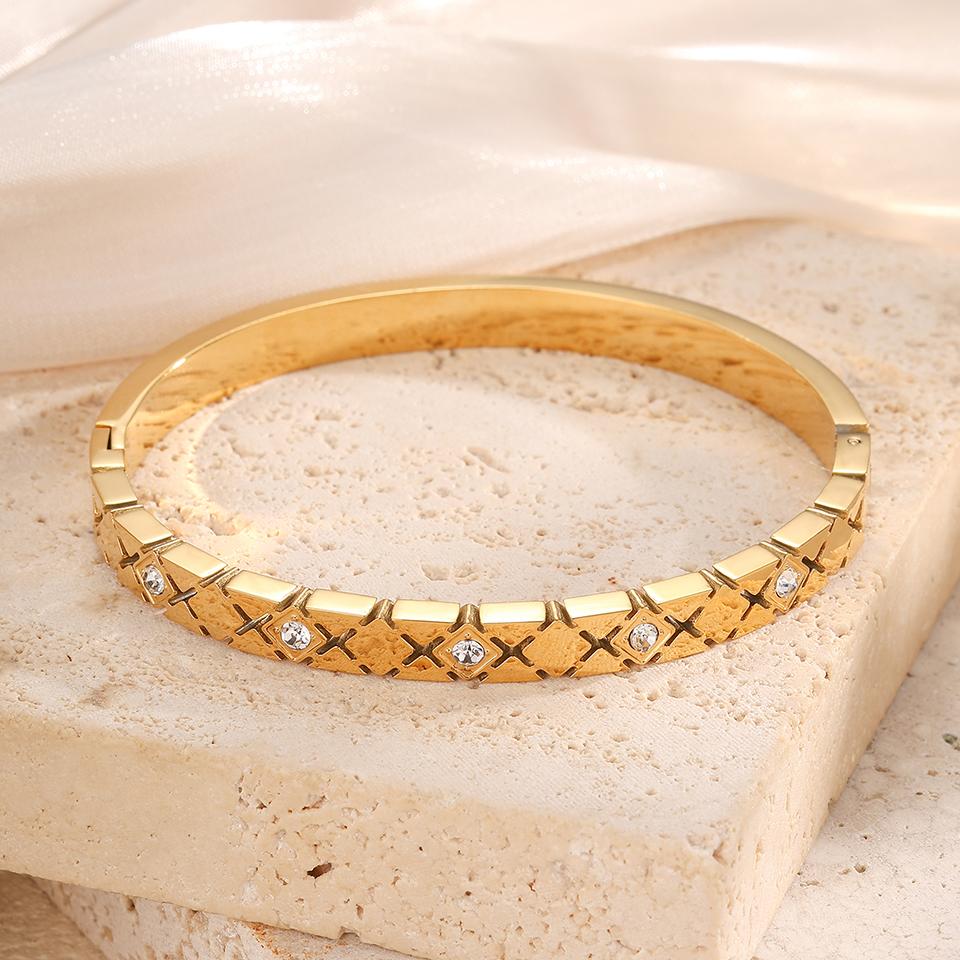 Stainless Steel Square Inlaid Zirconium Hollow Bracelet Women Plated 18k Couple Holiday Gift Bracelet Party Daily Jewelry