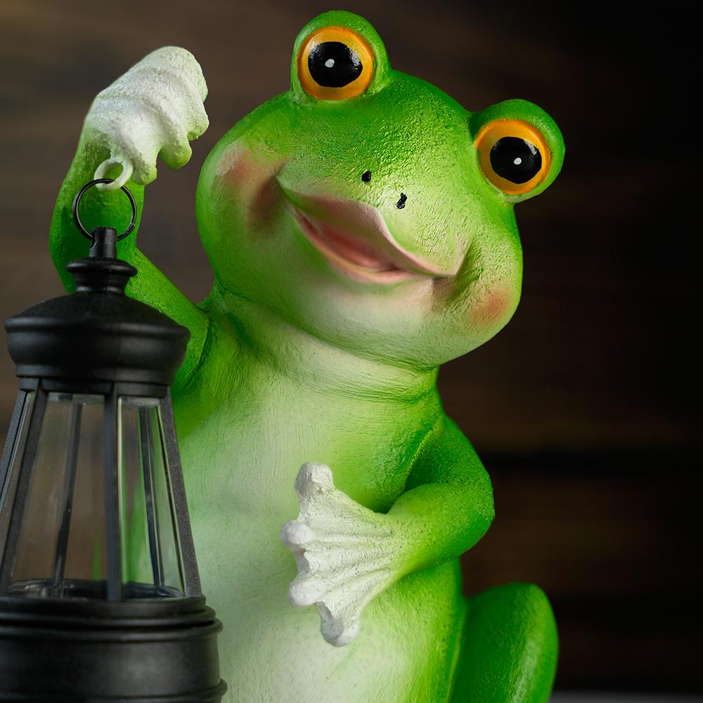 Solar Frog Garden Statue with LED Lantern Outdoor Yard Patio Decorative Piece Ideal for Mother's Day Or Housewarming Gifts