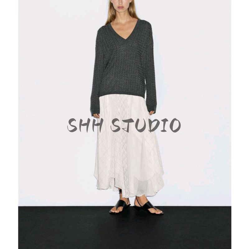 MD New Fall Women's Clothing Casual Laid-Back Style Soft Glutinous V Neck Twisted Flower Sweater Long Sleeve Knitwear 5684579