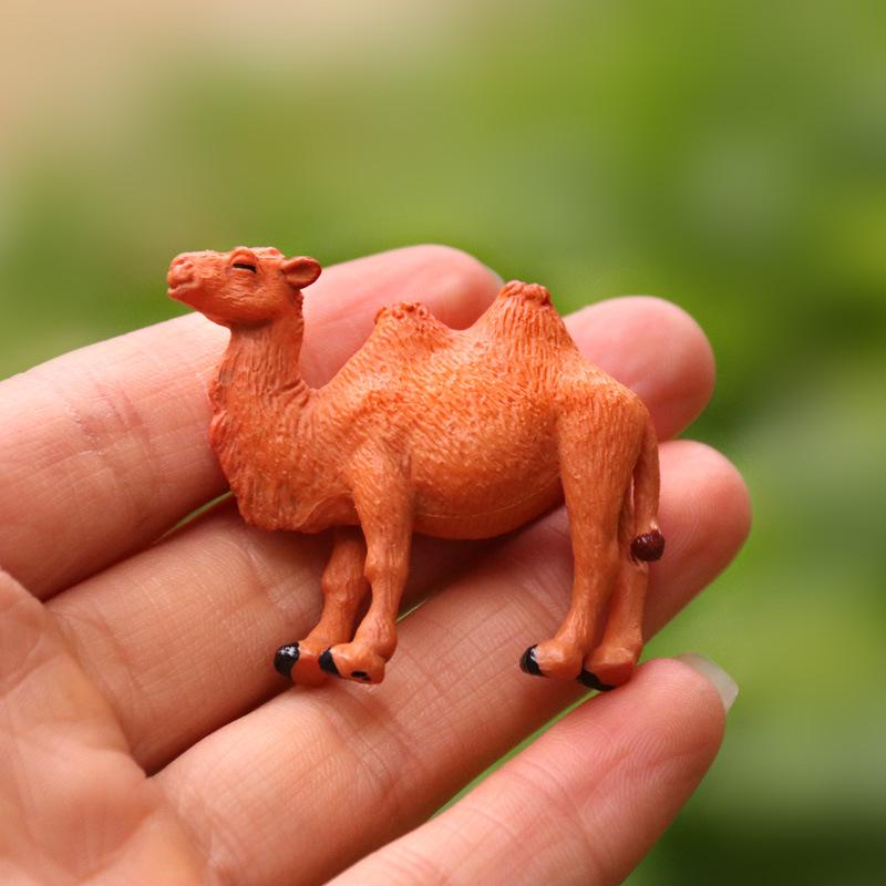 Desert Camel Mini Model Toy - Micro-Landscape Desktop Decoration Ornament