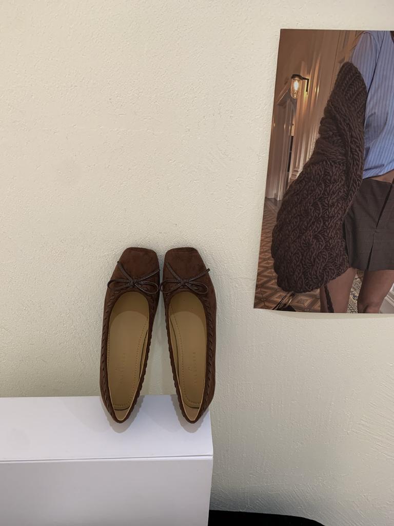 French evening breeze shallow mouth inner height increase single shoes 2025 new versatile bow gentle temperament grandma shoes ladyshoes