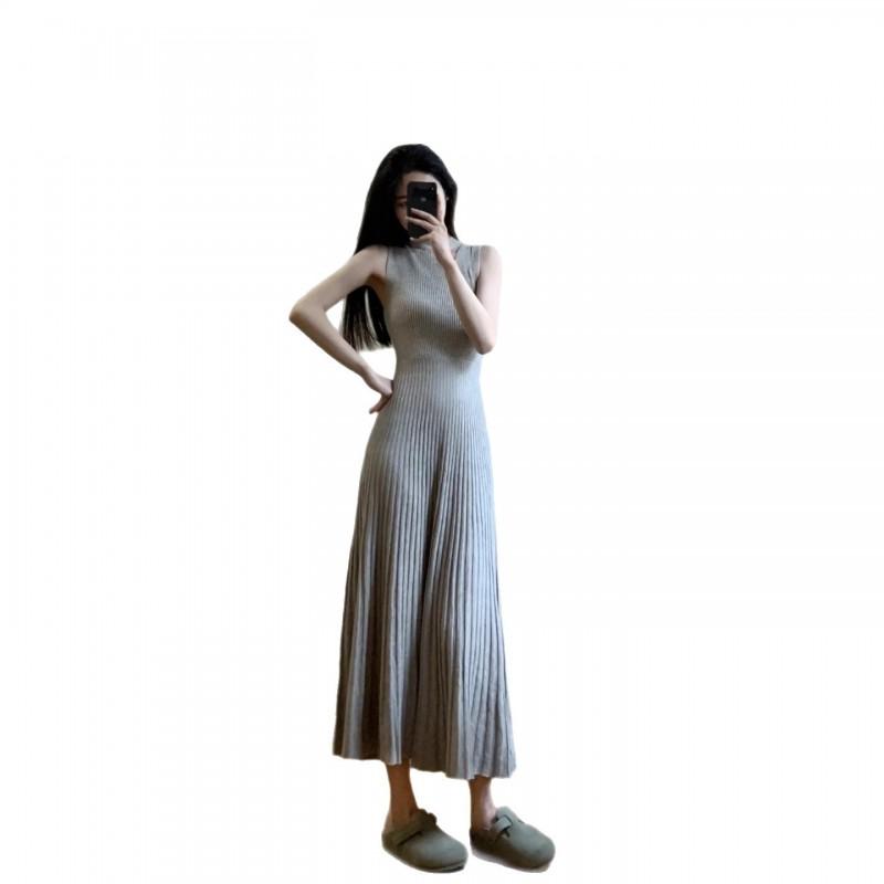 Elegant Knit Midi Dress With High Waist Pleats Slim Fit Sleeveless Round Neck Women Office Chic 2025