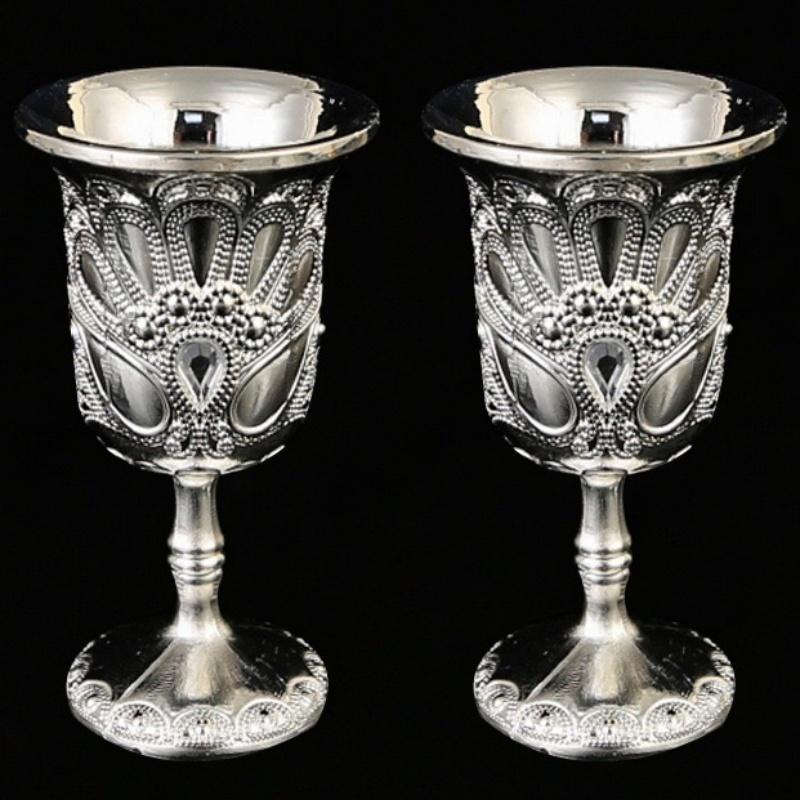 European Mini Glasses,Alloy Retro Relief Rose Vodka Cup, Light Luxury Portable Tall Tumbler, Creative Gift Home Decoration, 1pcs