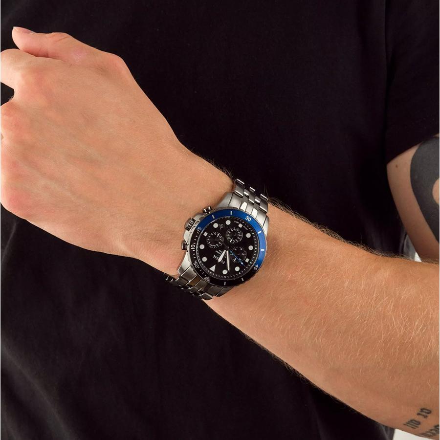 Fossil Men's Quartz Stainless Steel Three-Hand Watch Stainless Steel Case/Scratch-Resistant Glass FS5835