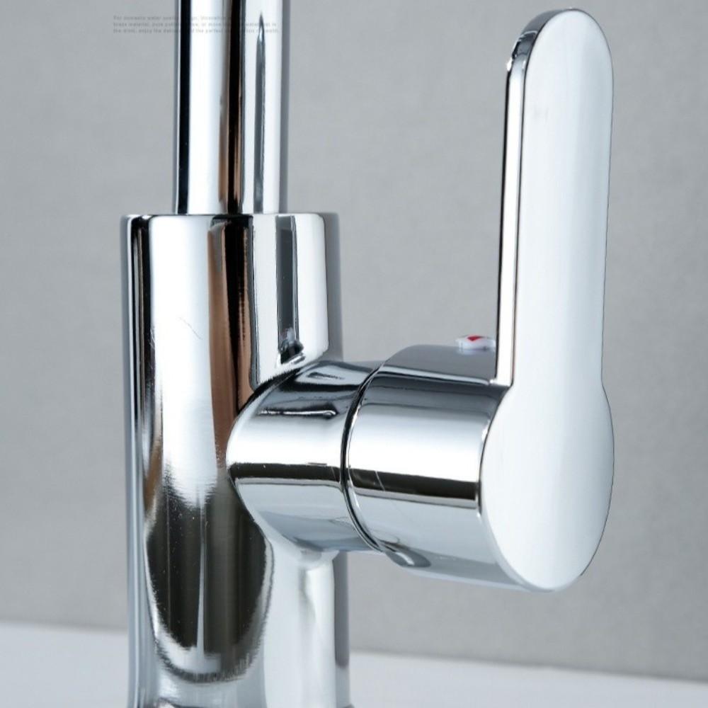 Robinet de cuisine universel Mode réglable Robinet d'eau d'évier Facile à installer Robinet d'eau de cuisine Salle de bain