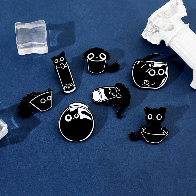 1Pc Cat Brooch Jewelry Gifts Cartoon Animal Lapel Pins Bag Accessories Clothing Decor Cute Badges Black Kitten