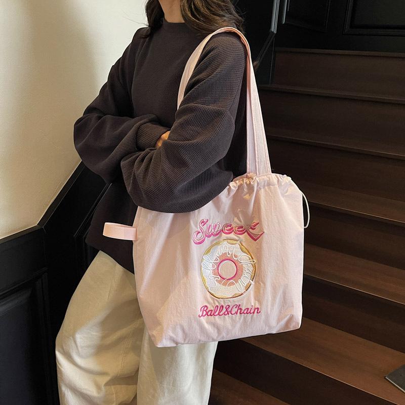 Large Capacity Shoulder Bag Women'S Fashion Embroidery Shopping Bag Donut Niche Environmental Protection Bag Commuter Messenger Bag Tide
