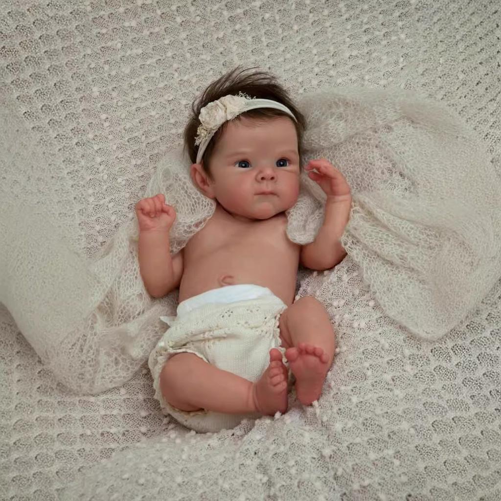 Silicone Reborn Baby Doll With 3d Painted Features For Collectors And Gifts