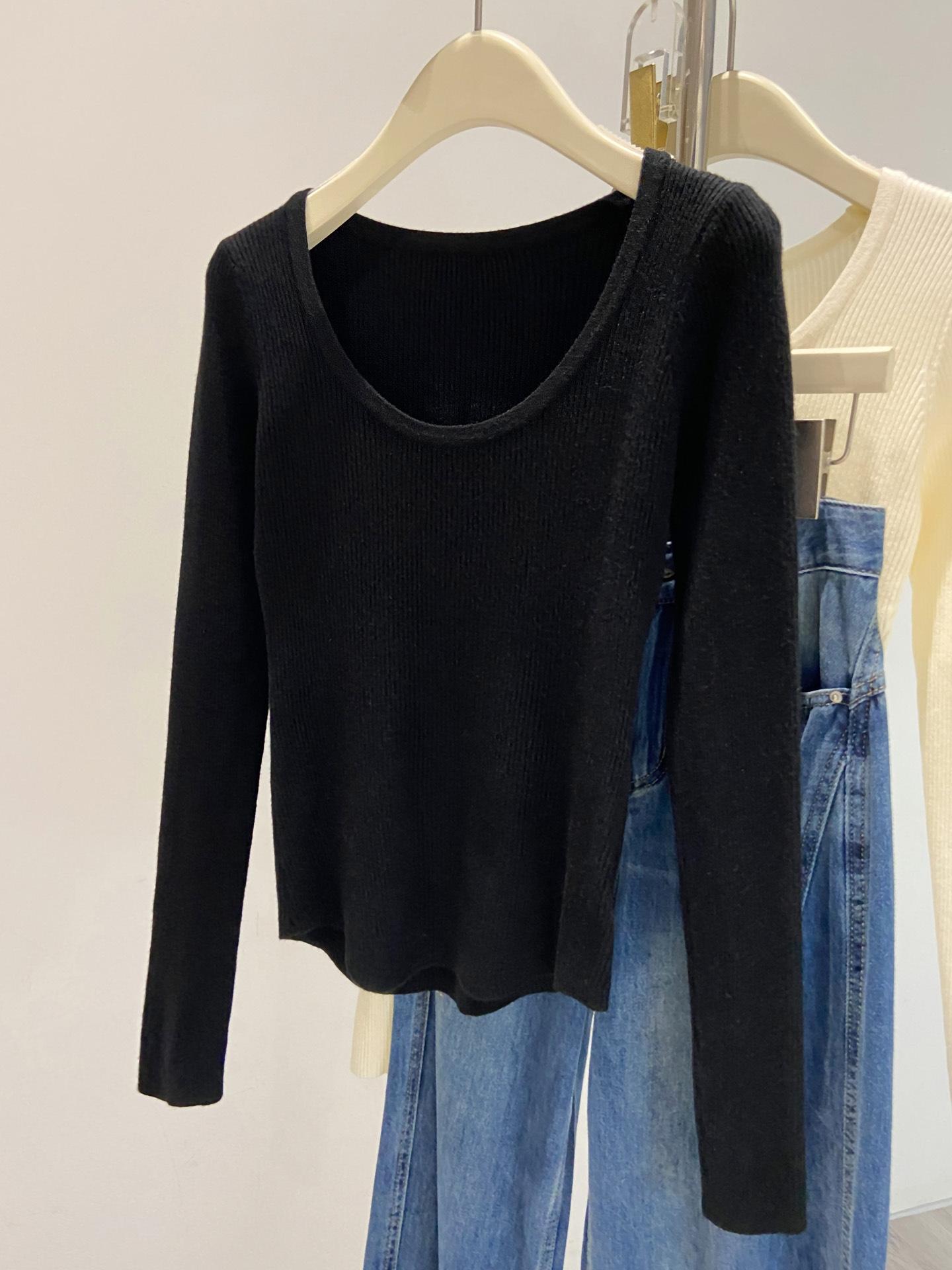 

Retro u-neck knitted sweater bottoming sweater women s autumn and winter soft waxy long-sleeved front shoulder slim-fitting and thin inner top L чорний