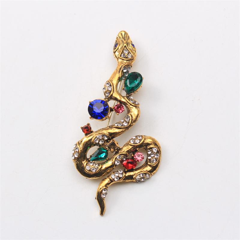 Stylish and Elegant Zodiac Animal Snake Brooch Personalized Luxury Accessory Pin Gift