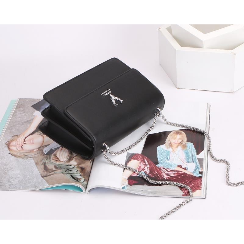 Çanta 2023 Yeni Moda Küçük Çanta Kadın Çantası Tek Omuz Crossbody Çanta Kadın Çok Yönlü Zincir Küçük Kare Çanta