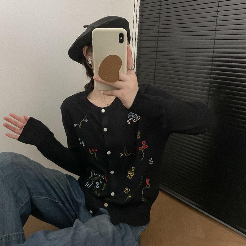 Leichte Strickjacke für Damen aus 50 % Wolle und 50 % Maulbeerseide – vielseitige Strickware für 4 Jahreszeiten für ganzjährigen Komfort und Stil