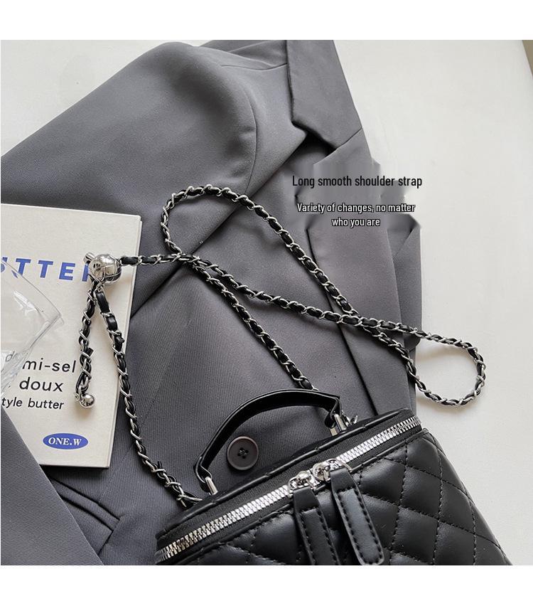 Women's 2025 Argyle Embroidery Small Handbag: Versatile Chain Crossbody, Handheld Box, Square Bag for Spring/Summer Fashion