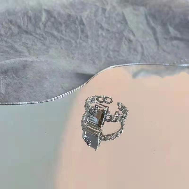 Stylish Broken Texture Square Cut Adjustable Ring Perfect For Chic Gift Occasions