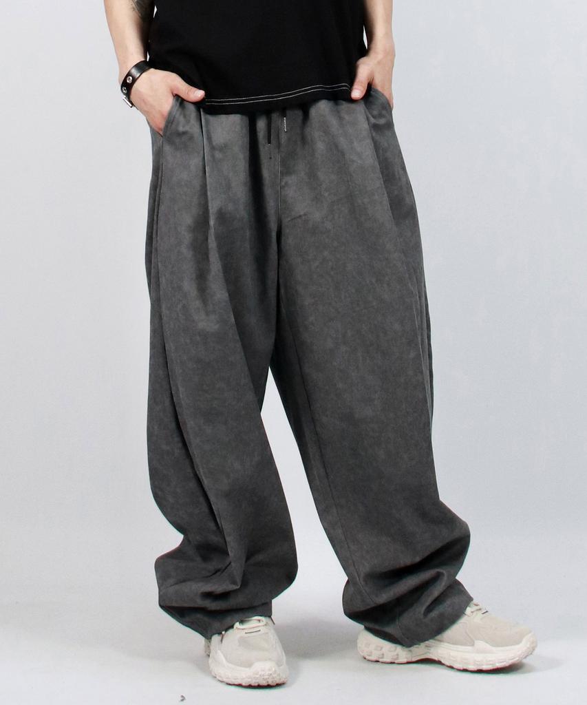 Deumakeu M Grunge Washing Side One Tuck Curved Wide Pants Charcoal