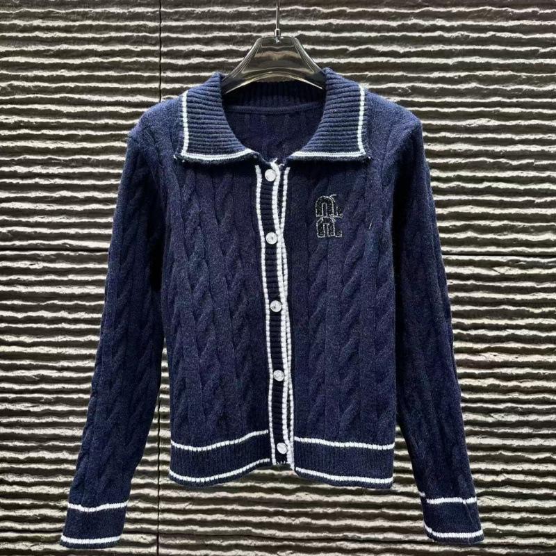 Miu Style 2025 Winter Knit Lapel Cardigan with Letter Print – Age-Reducing, Casual, and Versatile.