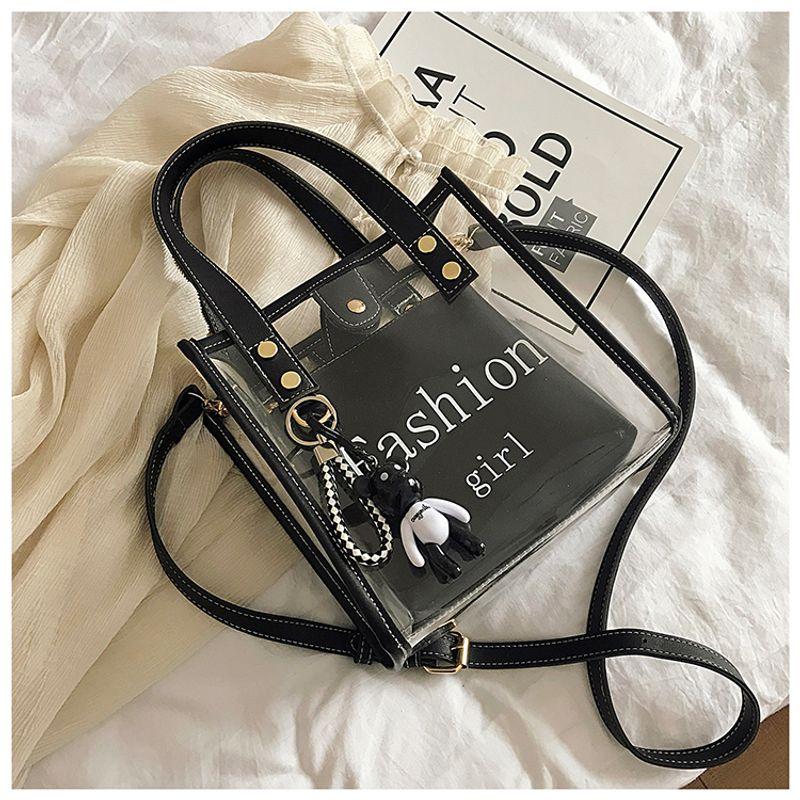 

Женская прозрачная сумка-мессенджер на плечо из желе Black