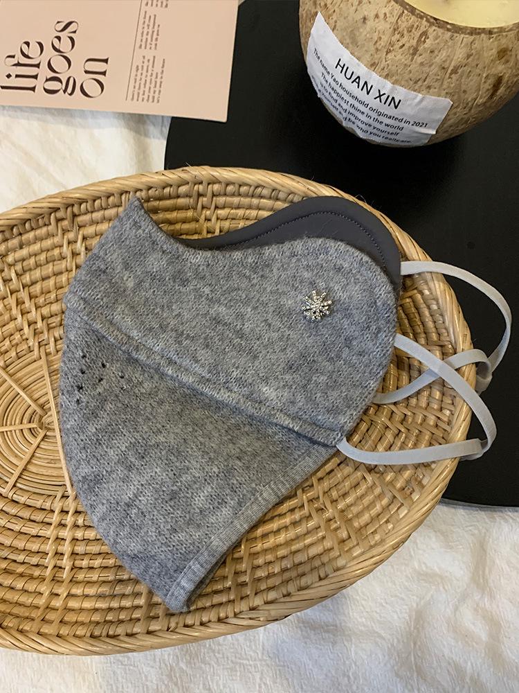 

Women s Winter Fashion Windproof Fleece-Lined Face Mask with Eye Protection for Cycling and Cold Weather сірий колір